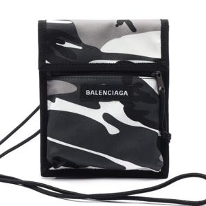 [발렌시아가] 21SS 남성 카모 파우치 크로스백 (532298_2BKM5_1100_21S)