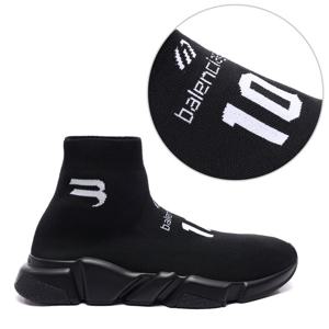 [발렌시아가] 21SS 남성 스피드러너 스니커즈 (645734_W2DBU_1090_21S)