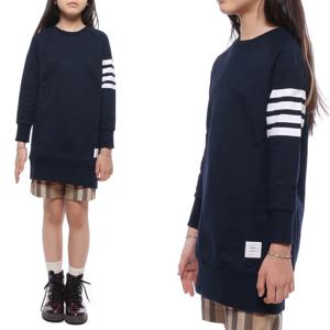 [톰브라운] 23SS 사선 완장 맨투맨 원피스 (KJD01A 07132 415 23S)