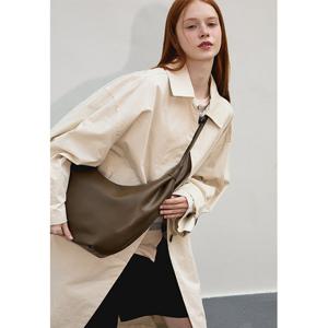 [랩][유튜버 PICK]LARGE HOBO BAG(AQ7AB815)