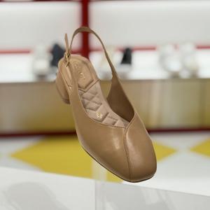 [엘칸토] 여성 양가죽 스퀘어 플랫 슬링백 2컬러택1 O24U513