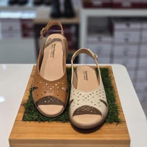 허시파피 세이브존04 여성캐주얼초경량컴포트펀칭샌들(4cm) 3333FQ024,3333FQ025