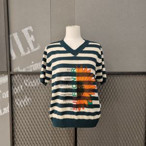 르니앤맥코이 해바라기스트라이프니트 MM06KN4027FJY