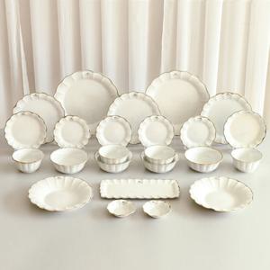 [정가 980000원] 45% 할인 코스타노바 올리바 4인세트 24P