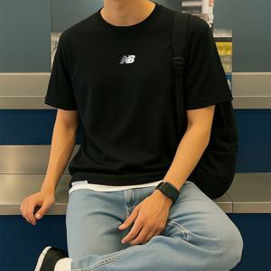 [뉴발란스 주니어]NB 뉴발란스 에센셜 센터로고 공용 반팔티 블랙 NBNEE21033-19