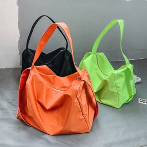 [모로엠] 남녀공용 비비드 형광 숄더 크로스백 가방 DMC-BA-QDHHG75