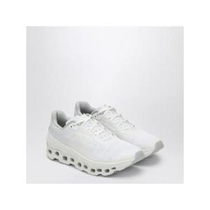 온러닝 클라우드몬스터 로우탑 스니커즈 1965566