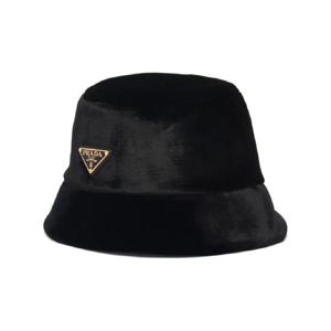 프라다 트라이앵글 로고 벨벳 버킷 햇 1HC137068