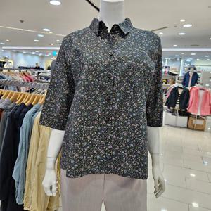 [크레송]면여린꽃프린트등마추름셔츠형블라우스NDCPBP61A