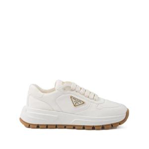 프라다 트라이앵글 로고 가죽 스니커즈 1E804MFB045038
