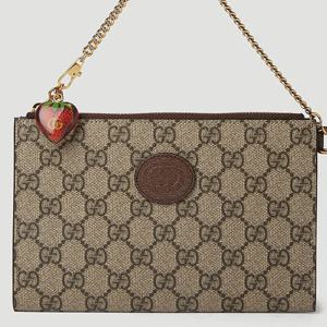 25 FW 구찌 더블 G 로고 스트로베리 참 스트랩 캔버스 체인 클러치 726250 UIQAG 9870