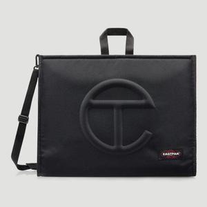 25 FW 이스트팩 x 텔파 남성 쇼퍼 컨버터블 라지 토트백 블랙 EK0A5BBGS061