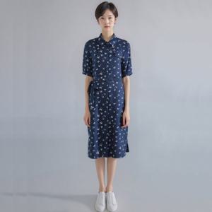 [모라도]24년 봄 여름 중년 여성 리본 나염 셔츠형 원피스RNM8OP420H-CC