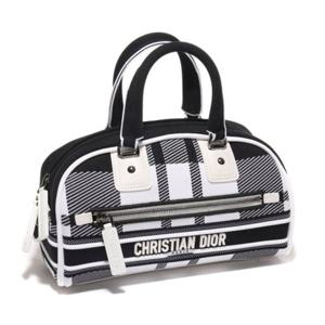 디올 가방 크로스백 바이브 지퍼 볼링 M6209BRVD 041