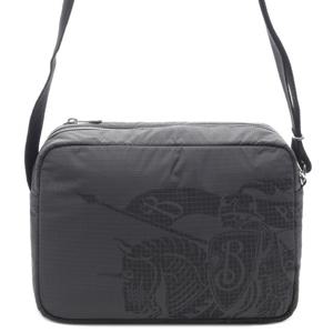 [버버리] 25SS 남성 EKD 윈드브레이커 크로스백 (8106648 COBBLE 25S)