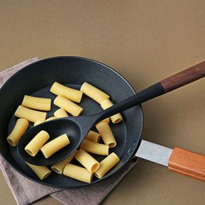 루노아 실리콘 볶음 주걱 요리 스푼 우드 핸들 조리 도구 이지실리