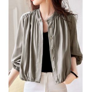 [바바라옷장]252101 - 글로시 셔링 블라우스 점퍼 간절기점퍼 여