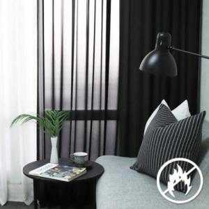 아트박스/메종텍스타일 샤인 블랙 쉬폰 방염커튼_기본핀형