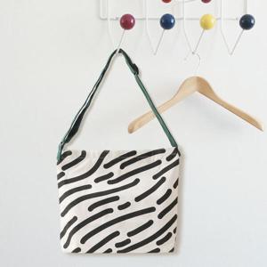 아트박스/위드마켓 지브라 캔버스 숄더백 크로스백