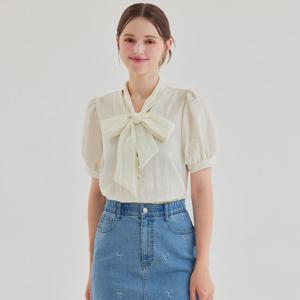 [포커스]오간자 보타이 진주여밈 블라우스 PBBF5M1BL5670