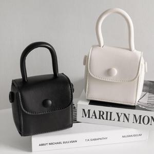 아트박스/라이니 미니 콩단추 토트 크로스백 ba-60343c