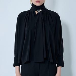 25 FW 막스마라 브이넥 셀프타이 넥라인 실크 블라우스 블랙 1116081600 007