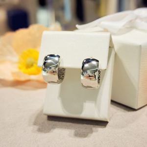 미니골드 [14K골드침+실버] 레이스 볼드 링귀걸이 MEM21002