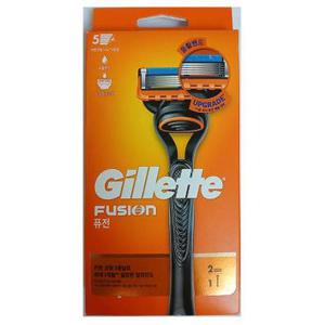 질레트 퓨전 매뉴얼 면도기 본품1개+ 면도날2개 (AD)