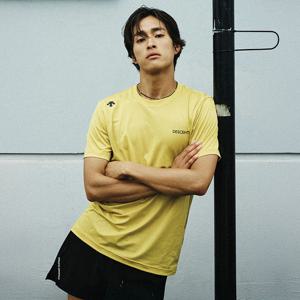 [데상트공식] [홍태준 착용] 러닝 어쎈틱 반팔 티셔츠 SQ321RTS79