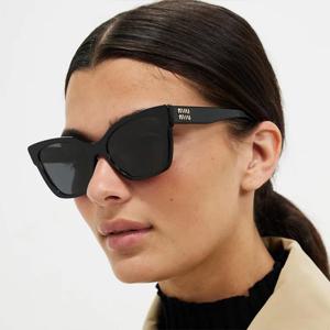 [룩플러스][쇼핑백 포함] 미우미우 선글라스 SMU02Z 1AB 5S0 명