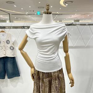 [밸리걸] 숄더 셔링 슬림 티셔츠 605590