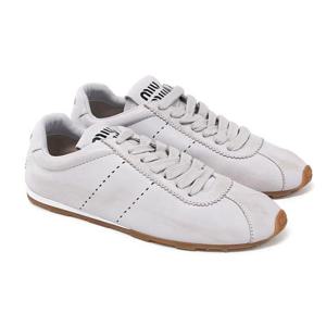 국내 25FW 미우미우 5E114E 3H02 플룸 블리치 나파 스니커즈