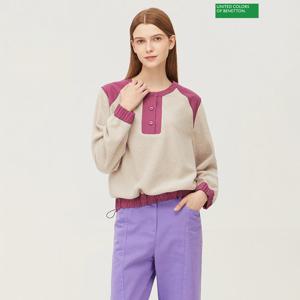 베네통 뽀글 칼라 배색 티셔츠 BATS94361_BG