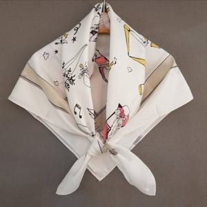 [애슬릿] 여성 파라솔 그림 무늬 미니 정사각 스카프