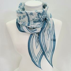 [애슬릿] 국내 생산 플라워 패턴 할머니 엄마 스카프