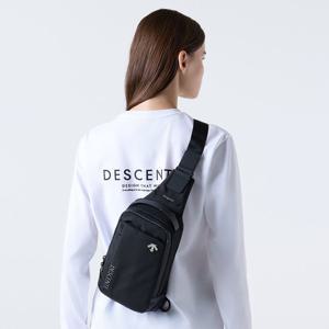 [데상트공식] 미디엄 하디 슬링백 SQ323UBG72