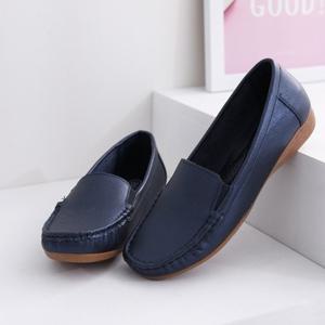 갓슈 글로시 수제 로퍼 여성단화 플랫슈즈