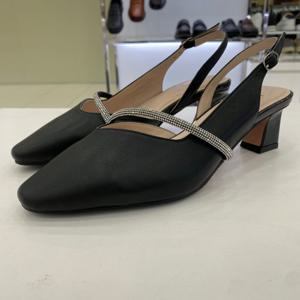 [에스콰이아]에스콰이아 여성 볼넓은 슬링백 샌들 5cm PFESMT584