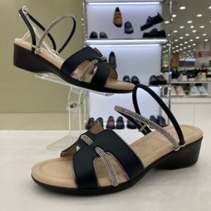 [에스콰이아]에스콰이아 여성 웨지 통굽 뮬 샌들 4cm PEEMSD67I_