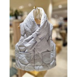 (밍크뮤10) 25가을겨울 신상 (BL)뮤뮤 라이트V다운베스트 HK (35A14130020)