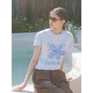 [바이탈싸인] 블루 플라워 슬림핏 티셔츠 [25MNSUTOP09BL]