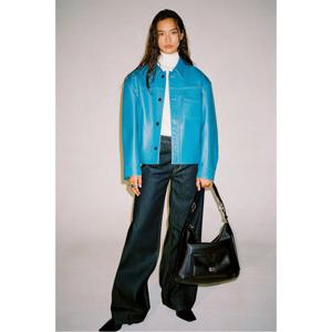 [쿠론] [론칭가 368,000원] 노아(Noa) 포켓 숄더 33_RCBSX25649BKX