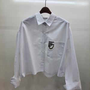 [반에이크]스마일 크롭 셔츠 (VB44BLQ301Z)_GJA