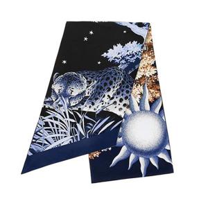 페라가모 스카프 32 0913 0775499 데이 앤 나이트 프린트 트윌리 실크 여성스카프 당일발송