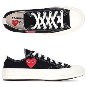 꼼데가르송X컨버스 25SS 블랙 싱글 하트 척 70 OX 스니커즈 AZK128 BLACK