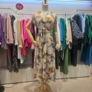 오프리미츠 HC26 50%+20%페미닌룩 프린트패턴밸티드캡나시스타일의냉감엣지원피스 B25op2606