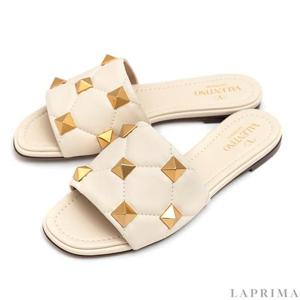 라프리마 발렌티노 퀼팅 로만 스터드 플랫 슬라이드 샌들 WW2S0BK4-ZCG-I16