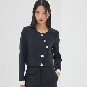 [에고이스트]라운드 카라 여밈 변형 슬림 크롭 JK EQ2WJ363