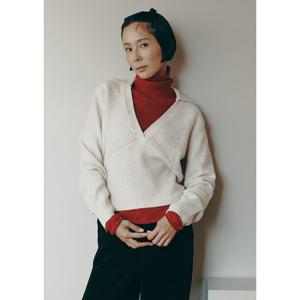 [플랙진]여성 브이넥 카라 레이어드 니트 (PWTH4NTL55W)