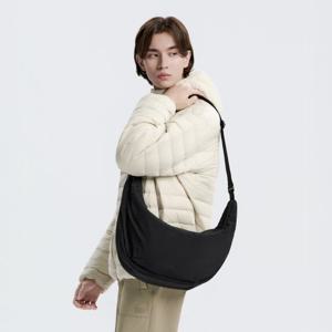 내셔널지오그래픽 N253ACR560 패디드 슬링 크로스백L BLACK